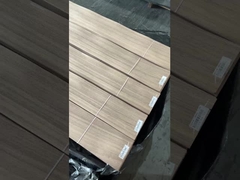ওয়ালনট চতুর্থাংশ কাটা ফিনিয়ার